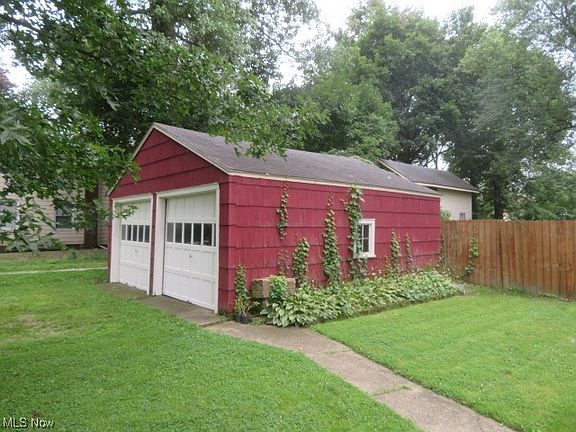3rd image of 1253 N Mantua St