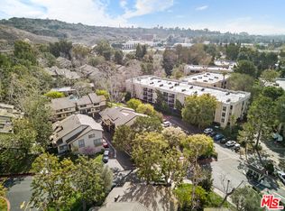 7218 Raintree Cir, Culver City, CA 90230