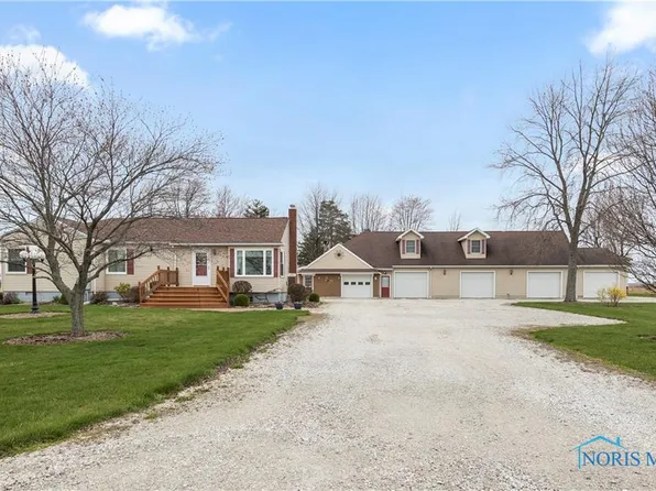1768 N Leutz Rd, Oak Harbor, OH 43449
