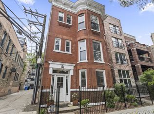 819 W Aldine Ave #1, Chicago, IL 60657