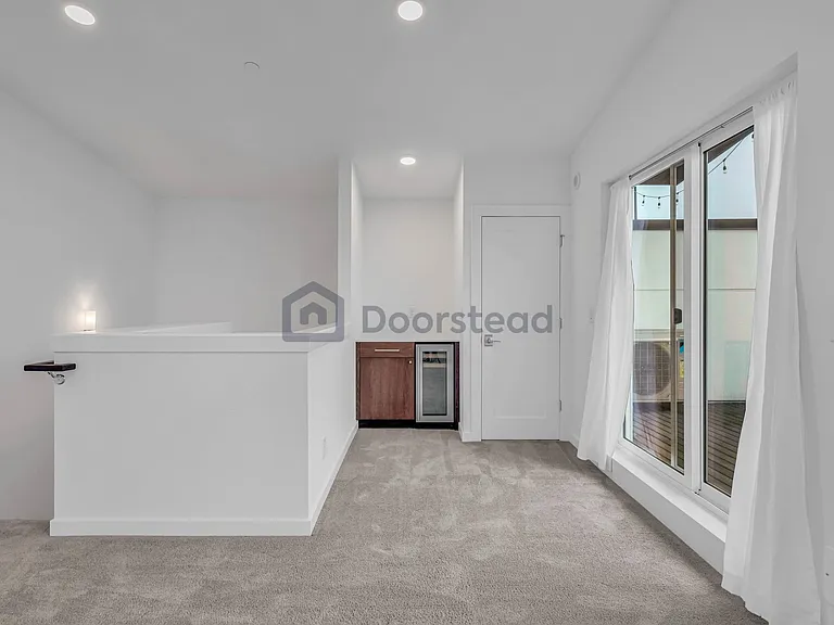 3070 SW Avalon Way #F — Photo 17