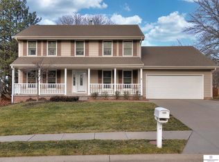 934 S 156th Ave, Omaha, NE 68118