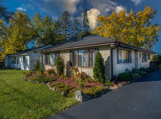 104 Lakewood Dr, Antioch, IL 60002