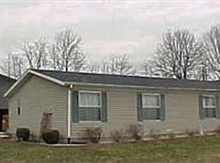 1317 E Cutshall Rd, Scottsburg, IN 47170