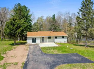 W7264 Campfire Rd, Shawano, WI 54166