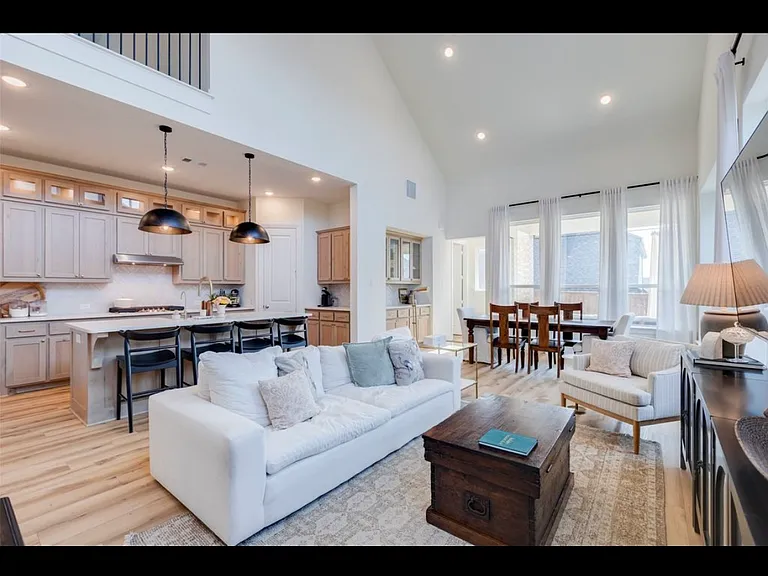1513 Waxwing Pl — Photo 8