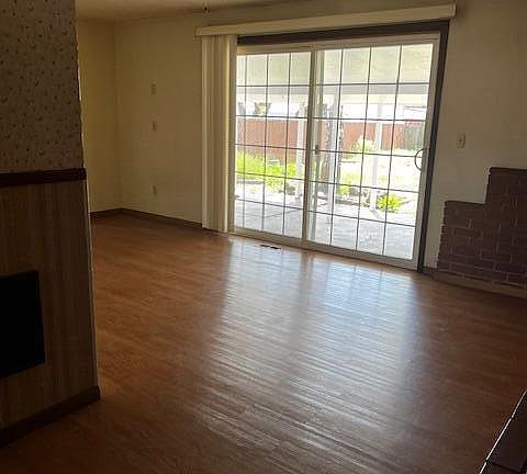 5th image of 5322 Mazama Dr
