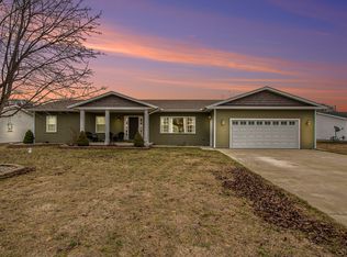 3171 Fair Oak St, Benton Harbor, MI 49022