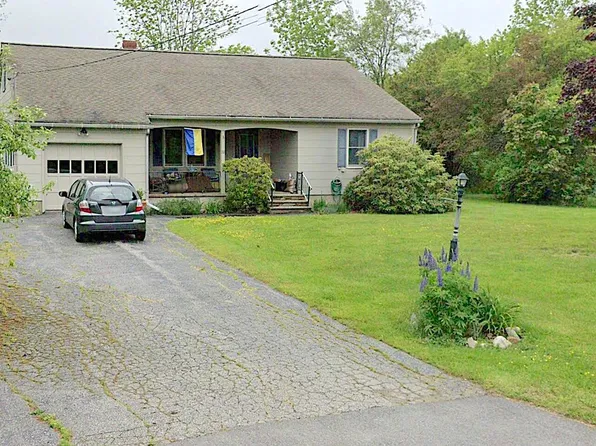20 Knox Bros Avenue, Searsport, ME 04974