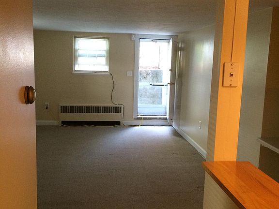 2nd image of 283 Newport Ave APT 6
