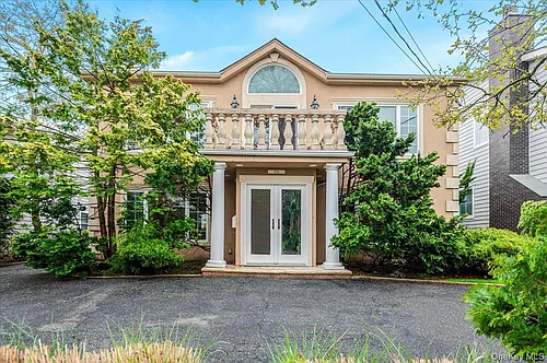 1701 Bay Blvd Photo 1
