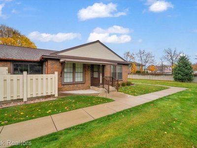 40812 Newport Dr, Plymouth, MI, 48170