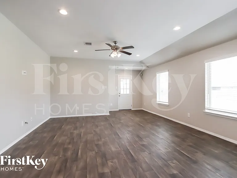 23435 Harrow Field Ln — Photo 3