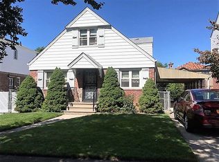 14561 6th Ave, Whitestone, NY 11357