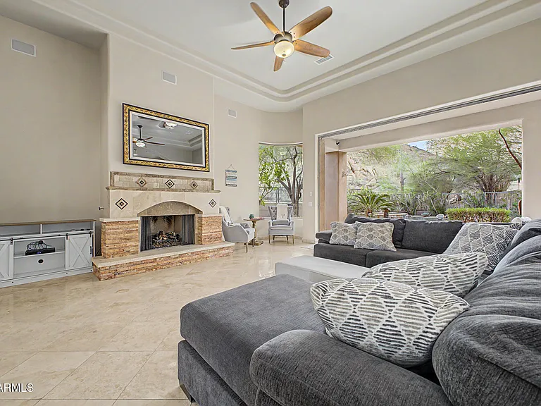 14598 E Corrine Dr — Photo 10