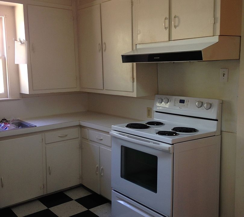 1st image of 837 Saint Thomas St
