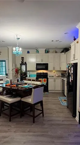 4219 Royal Manor Blvd — Photo 3