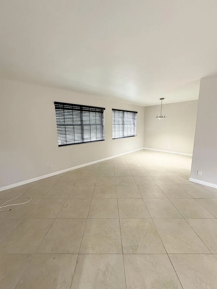 Building Photo - 8886 SW 3rd St #203