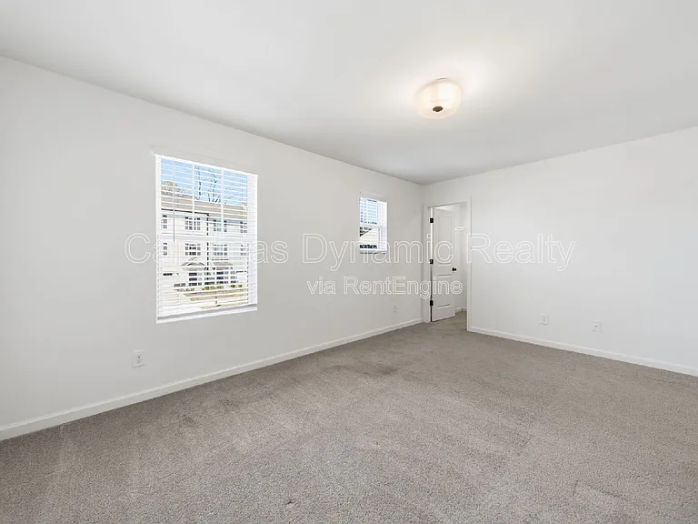 11936 Basking Dr — Photo 15