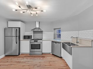 2448 W Taylor St #B, Chicago, IL 60612