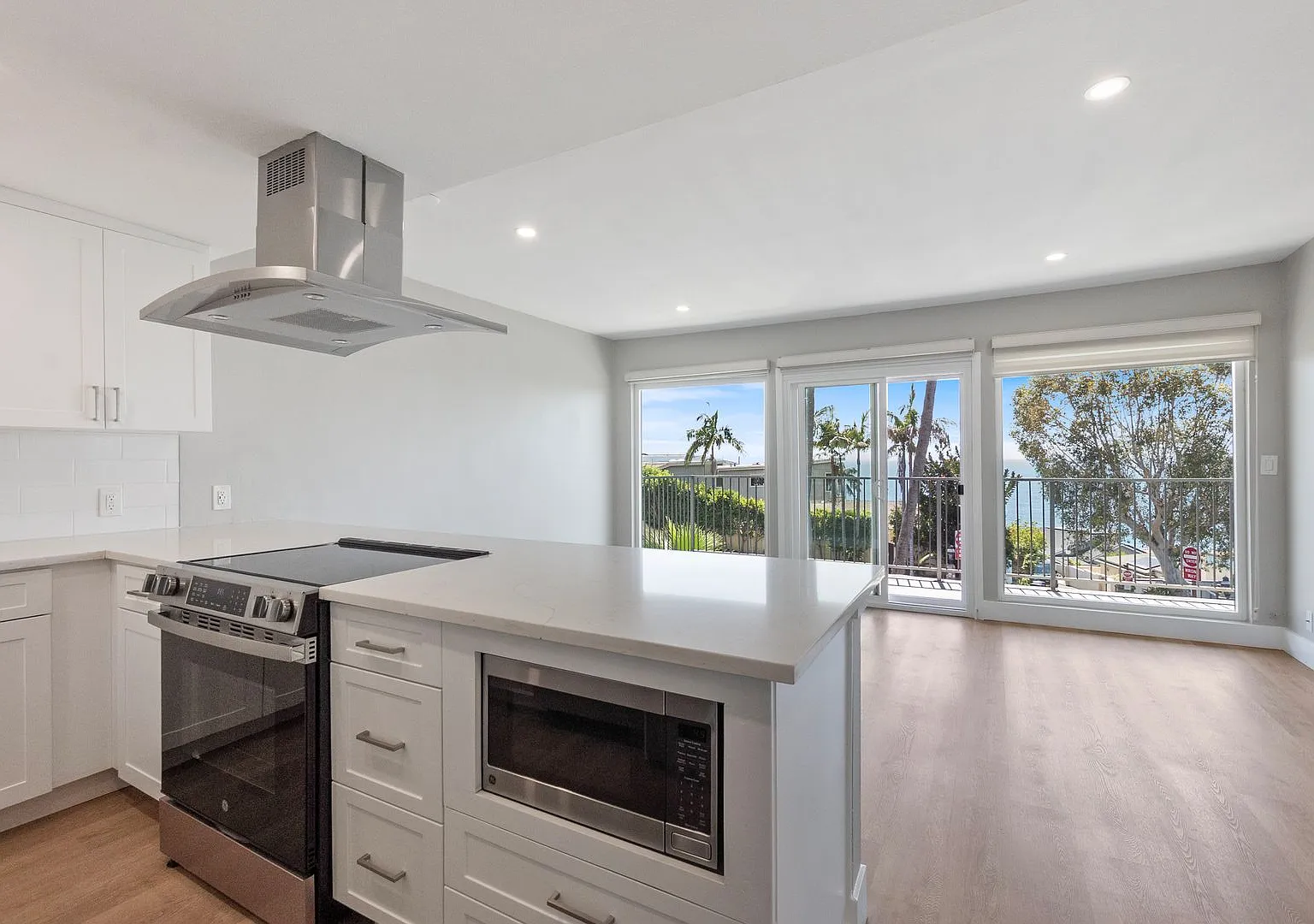 Solana Way — Photo 1