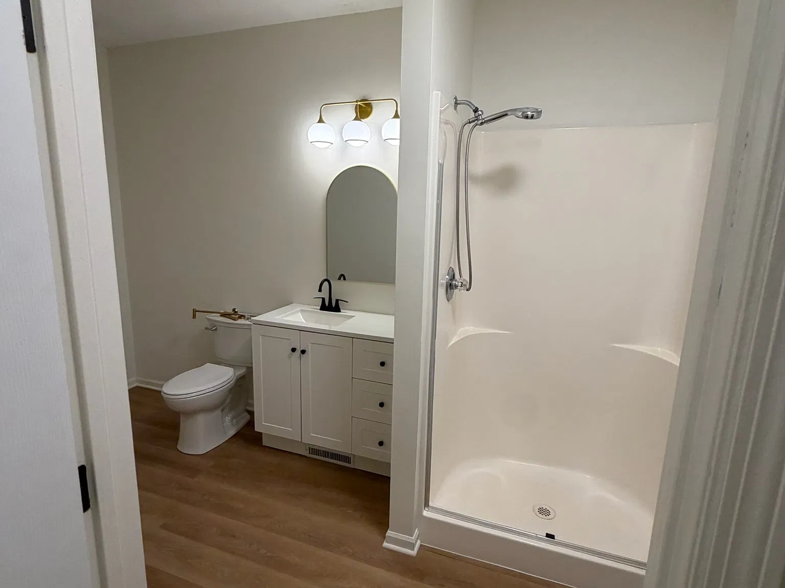 3 bed, 2048 sqft, $2,900 — Photo 3