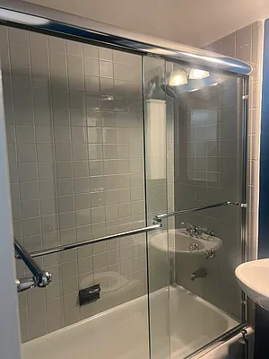 Bathroom, photo 2