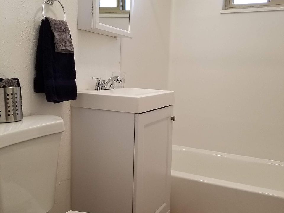 1st image of 3202 S Edmunds St APT 10