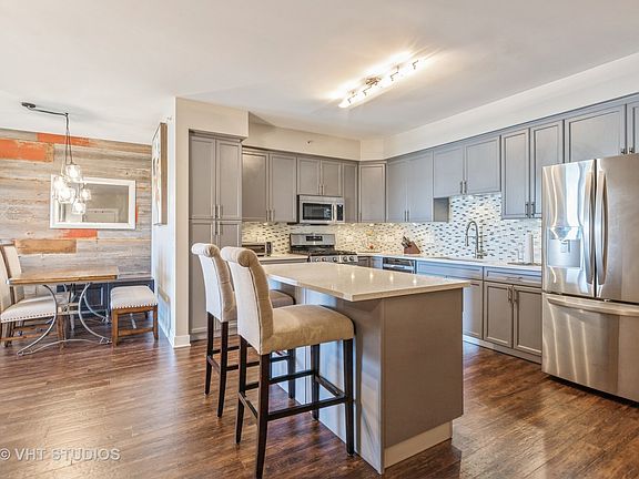 3rd image of 365 Graceland Ave Unit 604A