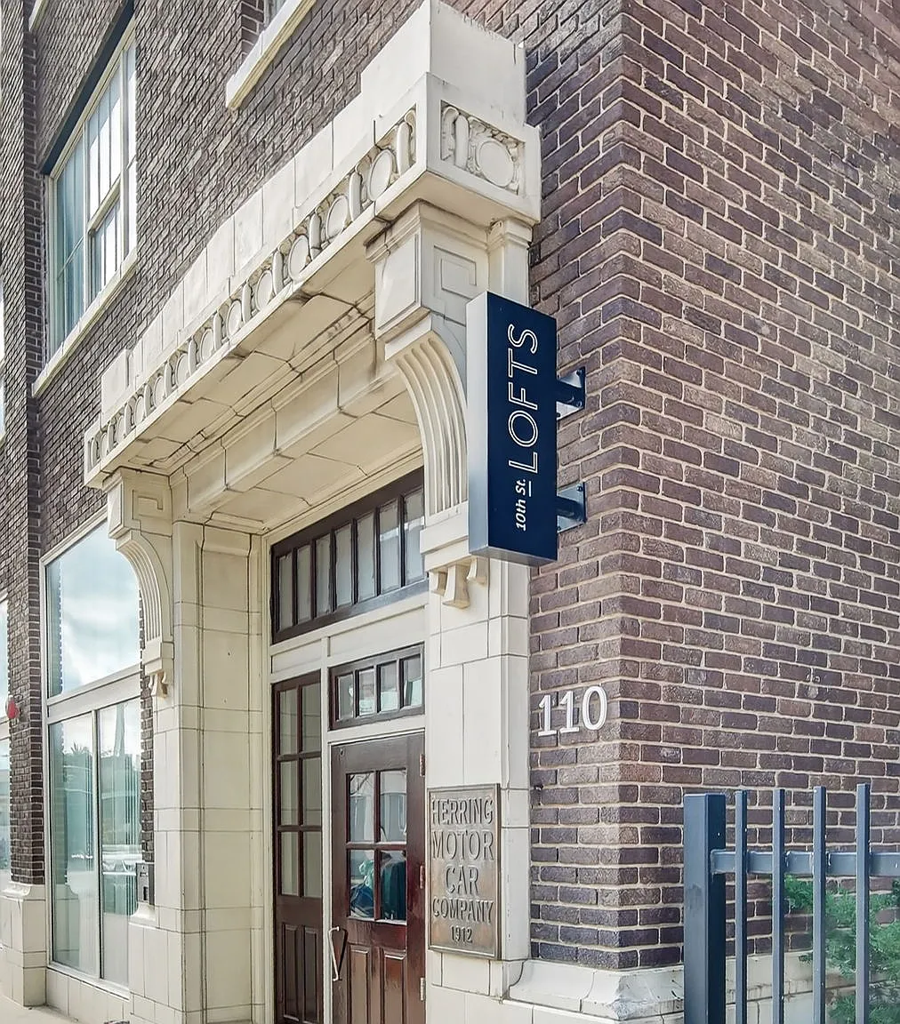 10th Street Lofts — Photo 3