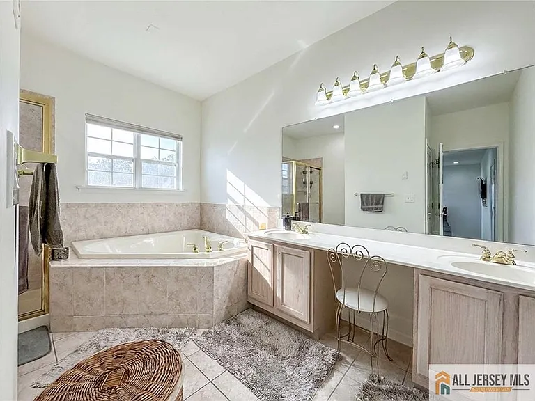 16 Tryall Blvd — Photo 14