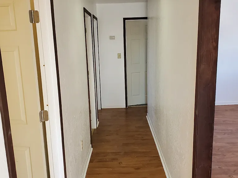 102 2nd St N #3 — Photo 6