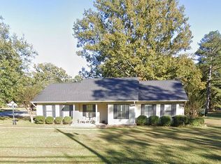 901 Robin Rd, White Hall, AR 71602