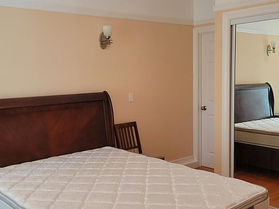 3rd image of 1543 22nd Ave