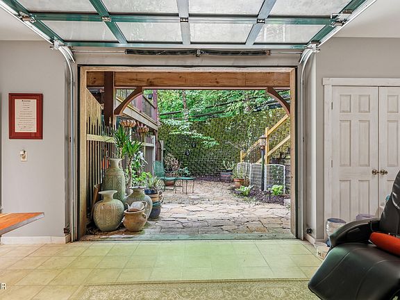 53rd image of 1319 Licklog Hollow Rd