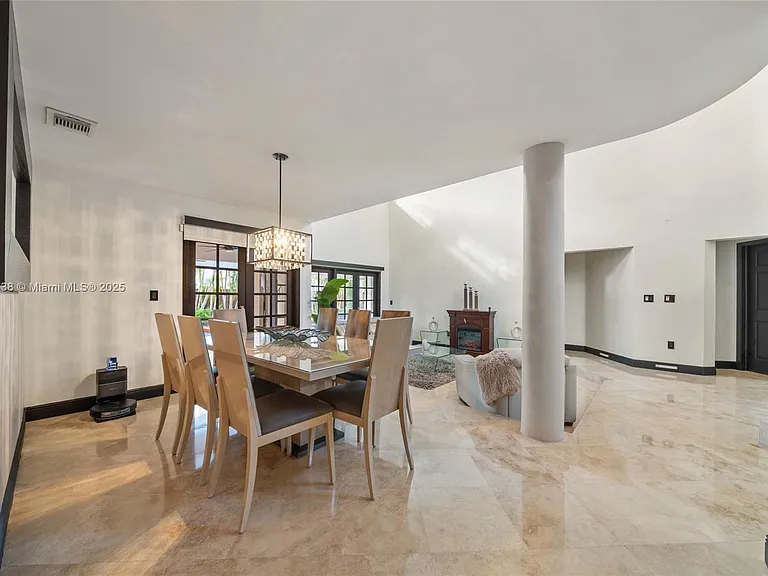 5424 SW 154th Pl — Photo 9