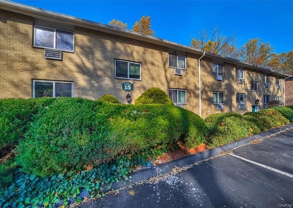 1st image of 15 Scenic Dr APT Q