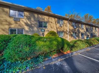 15 Scenic Dr APT Q, Croton On Hudson, NY