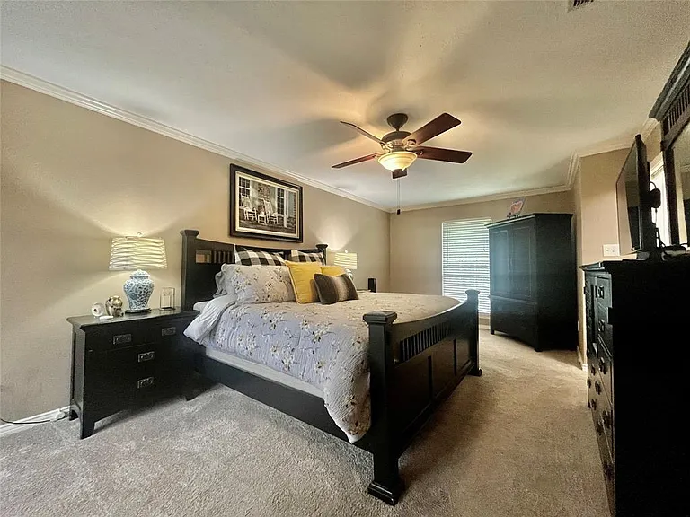 15542 Earlport Cir — Photo 9