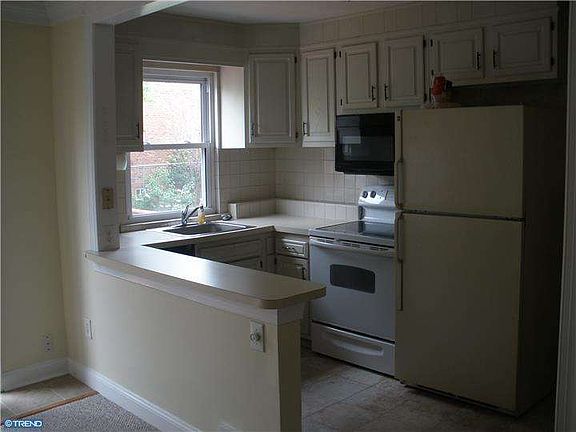 5th image of 3415 Valley Green Dr