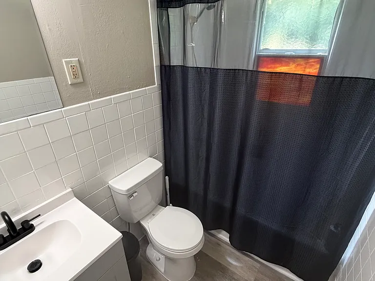 205 N Benton St — Photo 8
