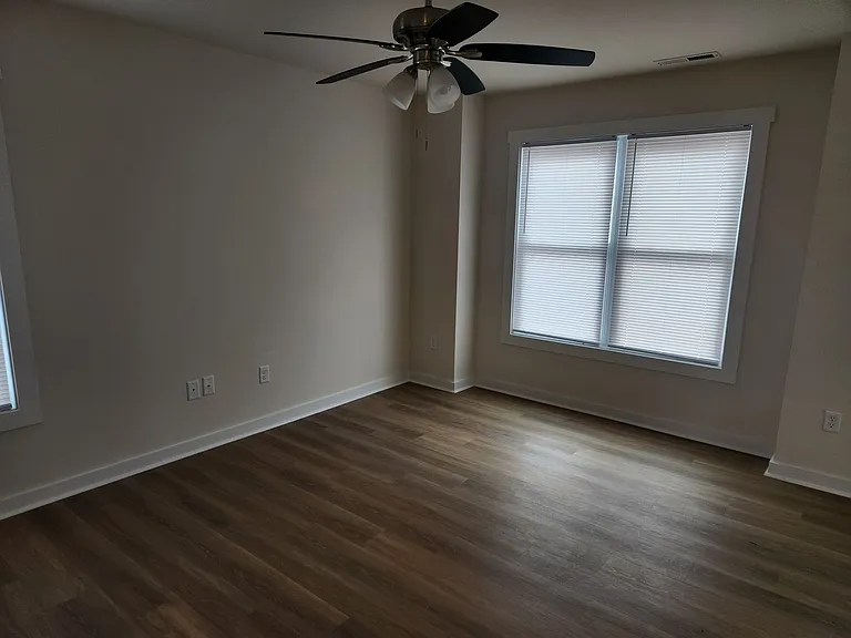 111 Dinwiddie Ave #E — Photo 3