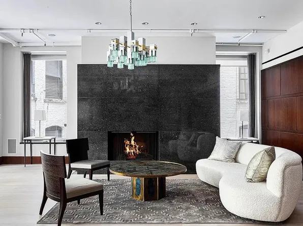 94 Thompson Street image 2 of 15