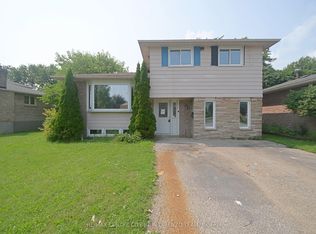83 Confederation Dr, Saint Thomas, ON N5P 3Y2