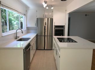 220 Linfield Dr APT 1, Menlo Park, CA 94025