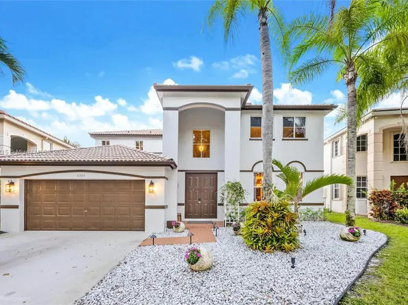 4394 Fox Ridge Dr, Fort Lauderdale, FL 33331