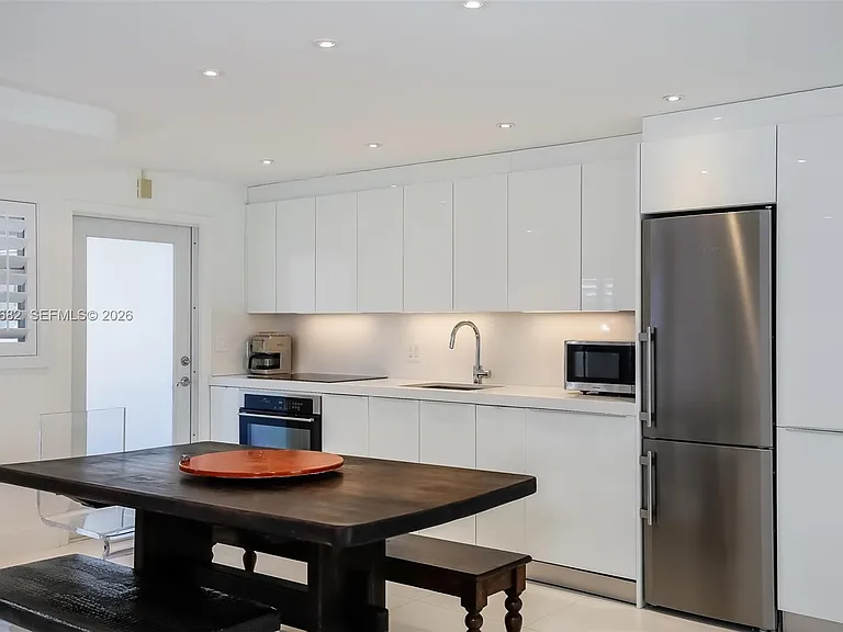 200 Galen Dr #104 — Photo 9