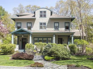 16 Hudson Rd, Lexington, MA 02421