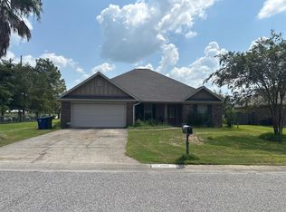 1300 Thames Dr, Foley, AL 36535