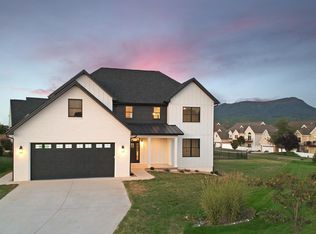 135 Alnwick Ct, Harrisonburg, VA 22801